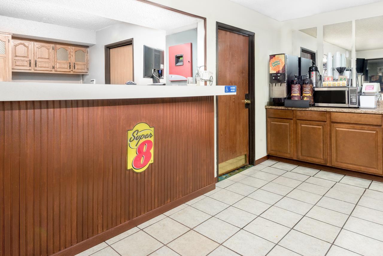 Super 8 By Wyndham Kent/Akron Area Kültér fotó